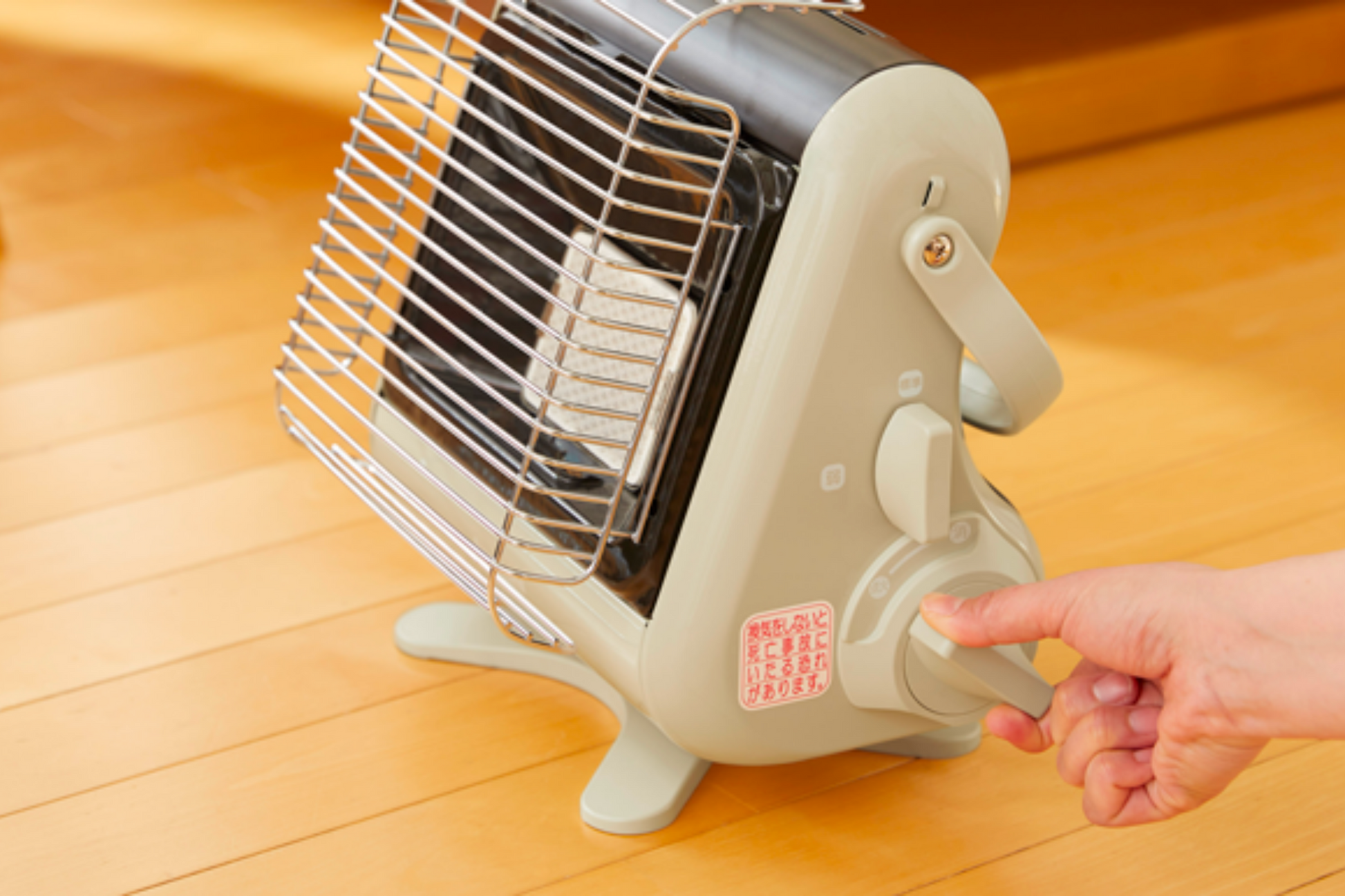 停電時も寒さが和らぐカセットガスストーブ – PASOBO パーソナル防災 停電時も寒さが和らぐカセットガスストーブ – PASOBO パーソナル防災